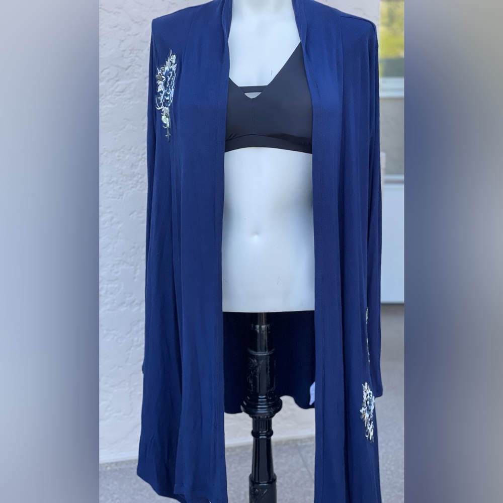 Duster sweater/ open cardigan sweater beautiful blue flower patch details! 🌸